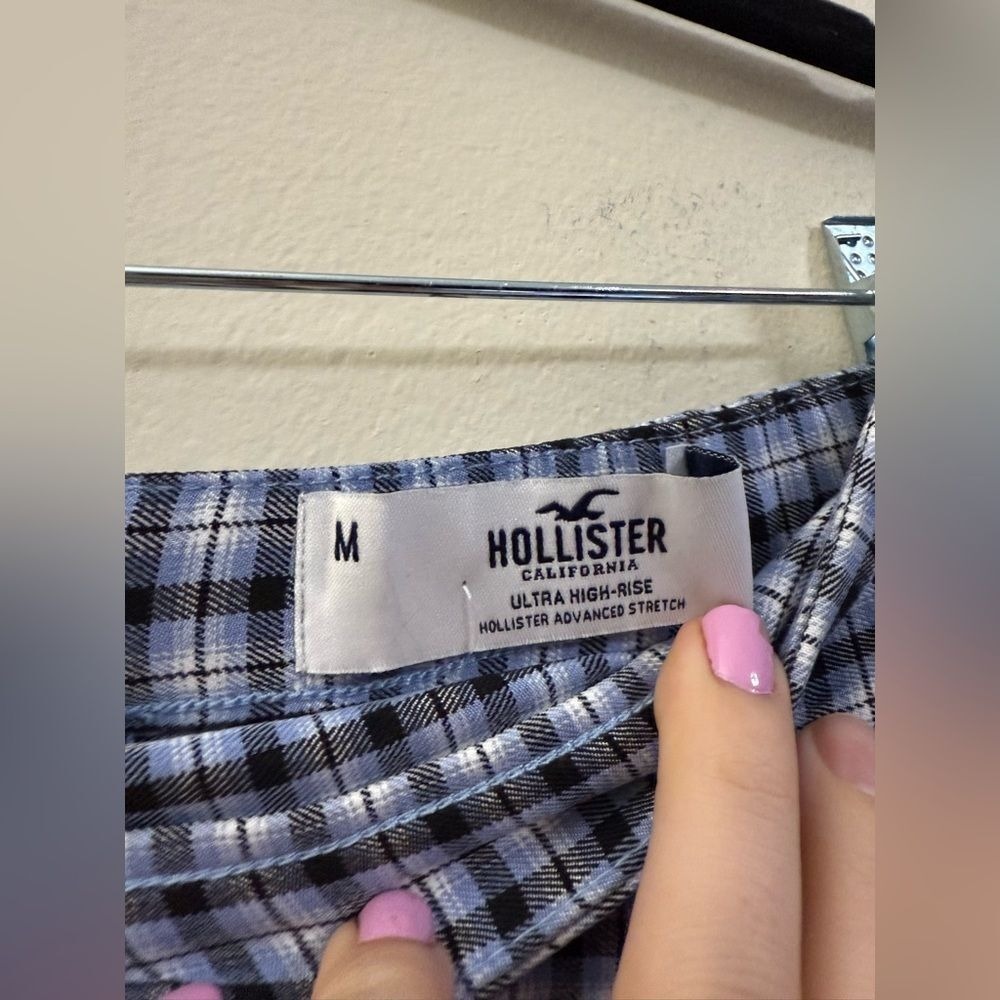 NWT Hollister Ultra High Rise Plaid Mini Skirt in Blue & Black - M‎ - Picture 6 of 9